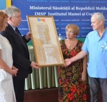 Federația Sindicală „Sănătatea” din Moldova onorează valorile umane din ramura ocrotirii sănătății